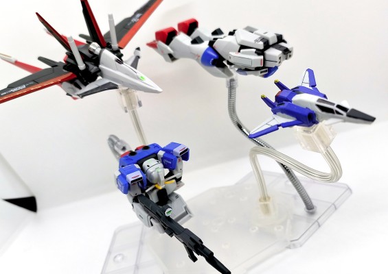 HGCE 1/144 威力型脉冲高达