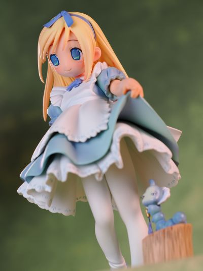 POP WONDERLAND ふしぎの国のアリス Alice