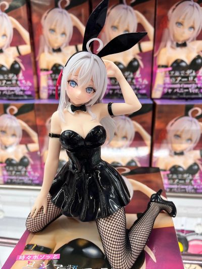 One-Seventh Carat 不时用俄语小声说真心话的邻桌艾莉同学 艾莉 兔女郎