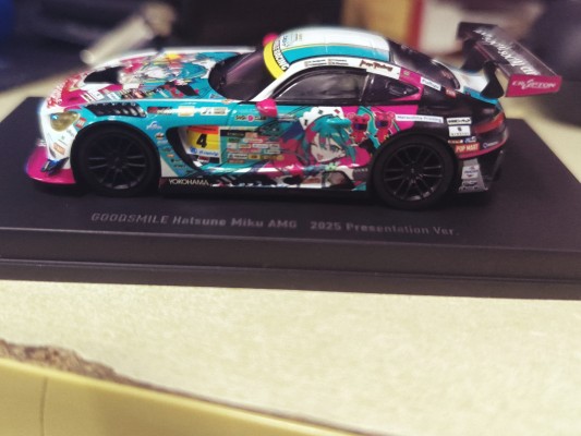 初音未来 GT企划 1/64 GOODSMILE 初音未来 AMG 2025 开幕战