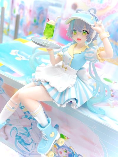 洛天依系列 压泡面人偶ー洛天依·餐饮服务员款ー