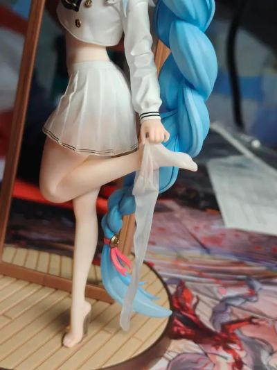 Gift+系列 碧蓝航线 雅努斯 踌躇的换衣时间