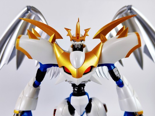 S.H.Figuarts 帝皇龙甲兽（圣骑士形态）