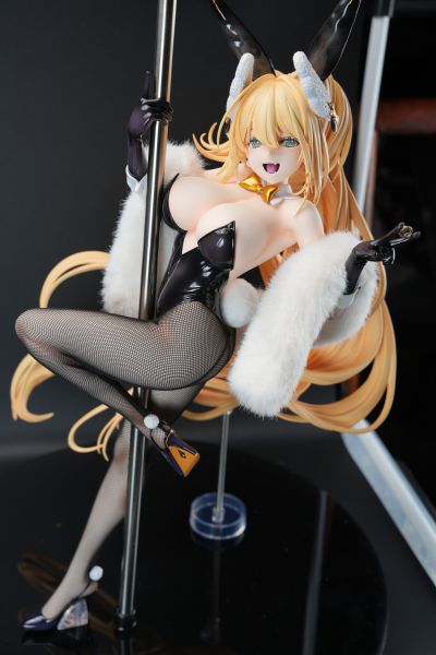 B-style 胜利女神：妮姬 露菲：奢侈兔