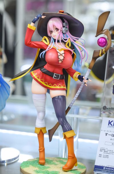 超级索尼子 惠惠服装