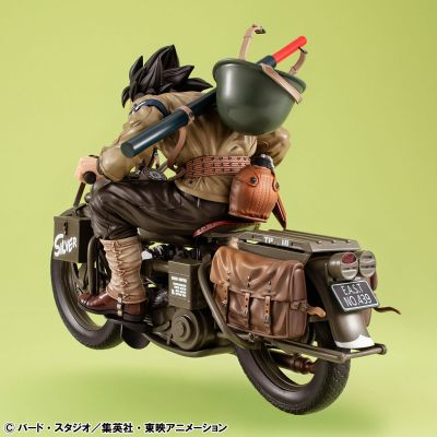 DESKTOP REAL McCOY EX 龙珠Z 孙悟空 与 军用摩托车