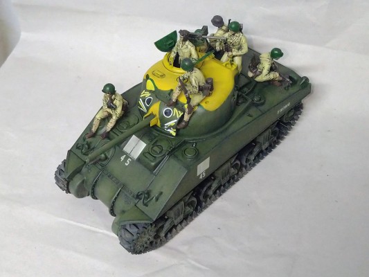 35190 1/35 美国 M4 谢尔曼 中型坦克 初期型