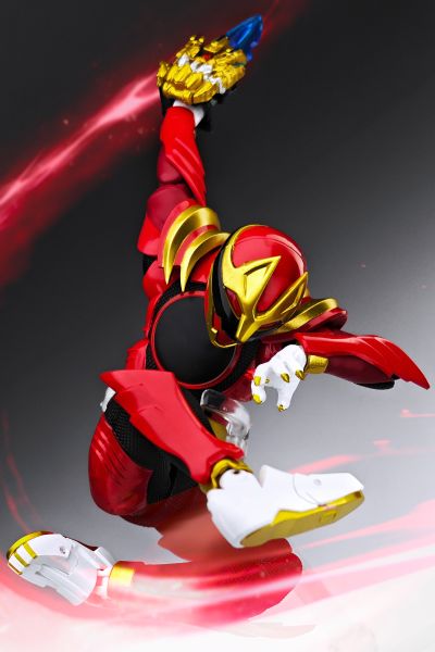 S.H.Figuarts 豪兽狼（首发专属战队指环配套版）