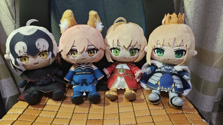 命运-冠位指定 Chocopuni 毛绒玩偶 剑士-阿尔托莉雅·潘德拉贡/剑士-尼禄・克劳狄乌斯/枪兵-玉藻前/复仇者-贞德 [Alter]