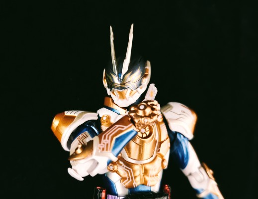 S.H.Figuarts 假面骑士谛睨