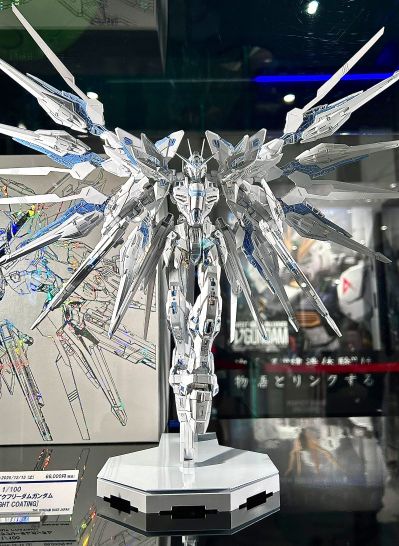 MGEX 1/100 强袭自由高达 [暮光涂层]