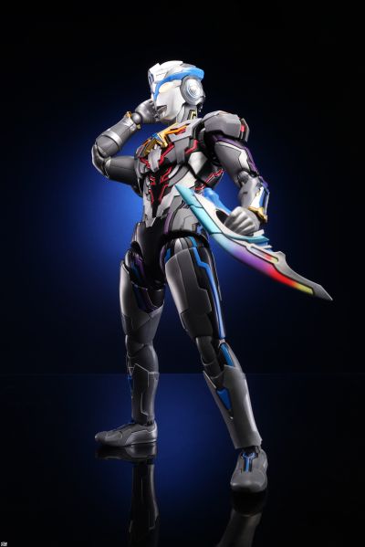 传奇版奥特名鉴 艾克斯奥特曼超越型 贝塔闪光装甲