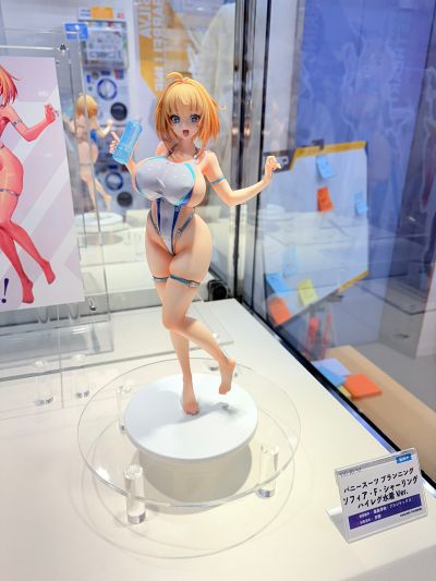 兔女郎服装计划 索菲亚· F· 希琳 高叉泳装版