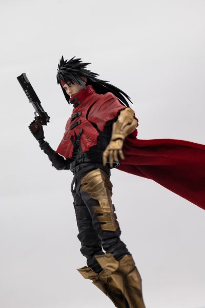 最终幻想7重制版第二部 PLAY ARTS真 文森特·瓦伦汀