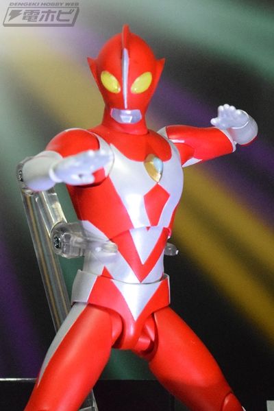 S.H.Figuarts 哉阿斯奥特曼