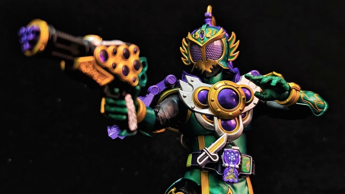 S.H.Figuarts（真骨雕制法）假面骑士龙玄 葡萄武装