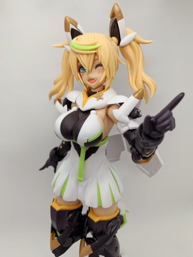 大比例 珍妮 Stella Innocent