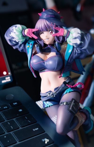 古立特宇宙 Dreamy Divas PuniPuni坐姿毛绒娃娃 宝多六花