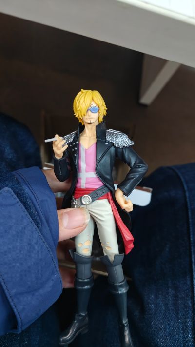 DXF～伟大航路的男士们～ 航海王：红发歌姬 4 战衣山治