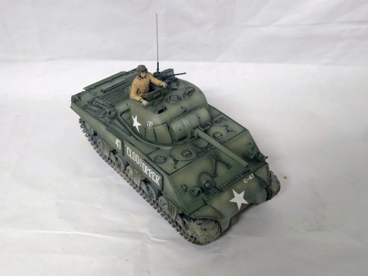 35250 1/35 美国 谢尔曼 75mm炮 后期型（前线冲锋）