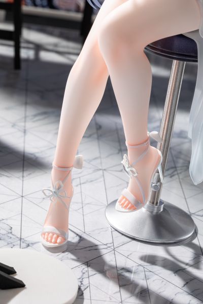 蔚蓝档案 调月莉音 礼服