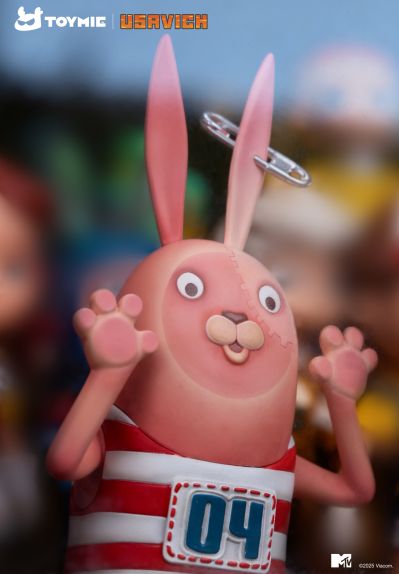 娱乐时间系列 逃亡兔 搪胶摆件 基里连科