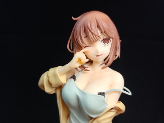 莱莎的炼金工房:常暗女王与秘密藏身处 莱莎琳・斯托特 睡衣版