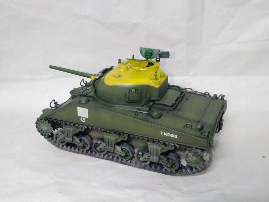 35190 1/35 美国 M4 谢尔曼 中型坦克 初期型