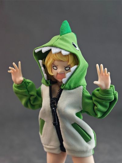 Dark Advent系列 恐龙连帽衫（暂称）