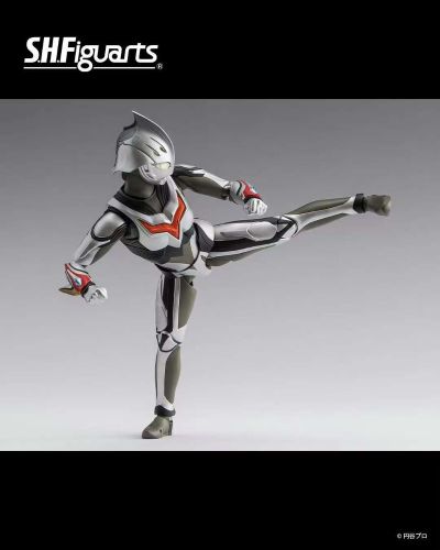 S.H.Figuarts 奈克赛斯奥特曼 幼年形态