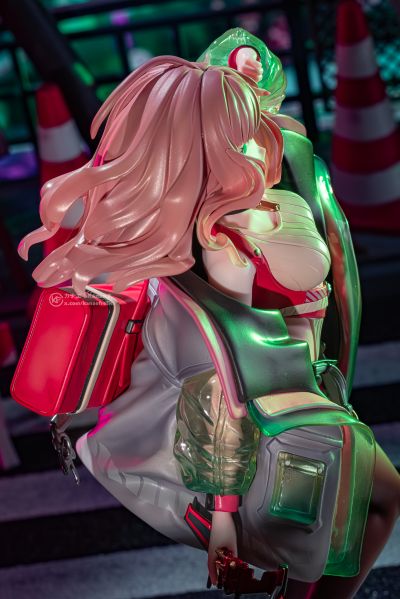 古立特宇宙 Dreamy Divas PuniPuni坐姿毛绒娃娃 南梦芽