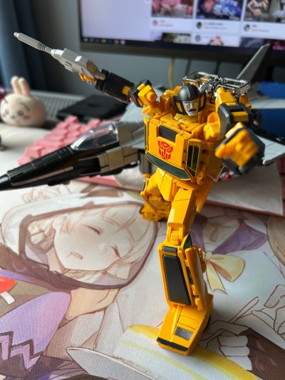 变形金刚大师级 MP-39 飞毛腿