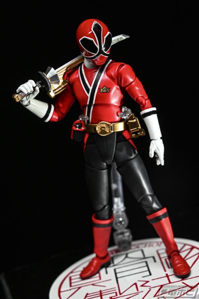 S.H.Figuarts (真骨雕制法) 真剑红