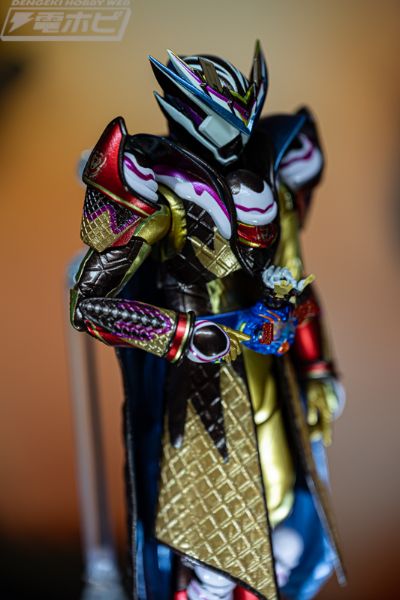 S.H.Figuarts 假面骑士瓦伦 芭菲模式