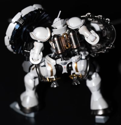 HG 1/144 泽维尔专用强人（白瓷装备）