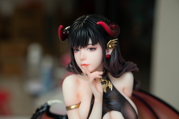 娜芙 1/6真丝袜&温感变色 写实PVC手办