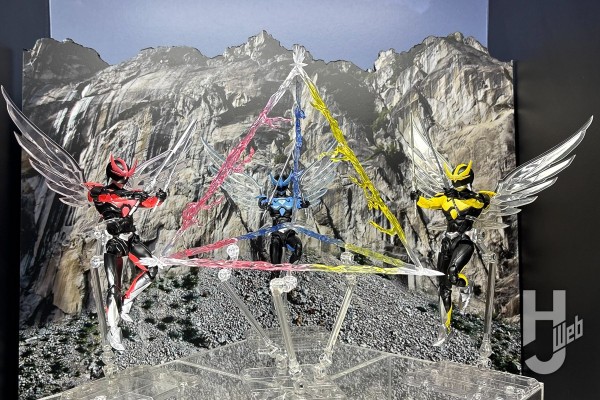 S.H.Figuarts（真骨雕制法） 银翼超人 三角终结套装