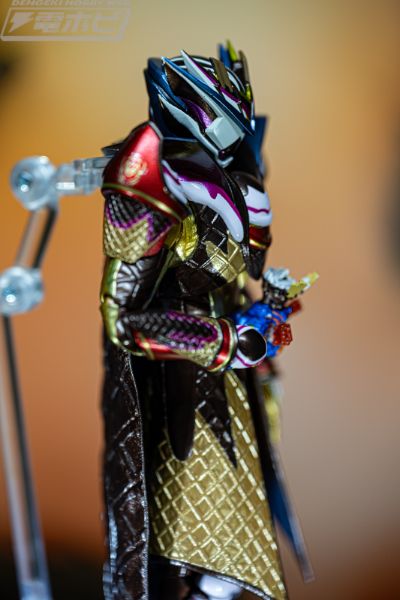 S.H.Figuarts 假面骑士瓦伦 芭菲模式