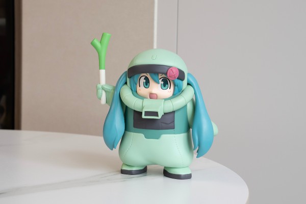 高达45周年×初音未来 扎古谷努咪 [初音未来版]