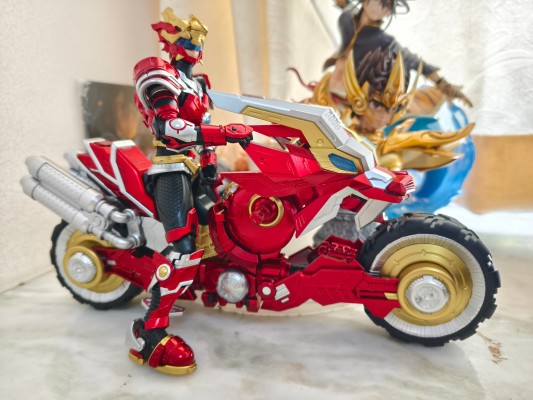 超兽武装拼装机甲系列模型  第一弹「火麟飞&幻麟闪驰套装」