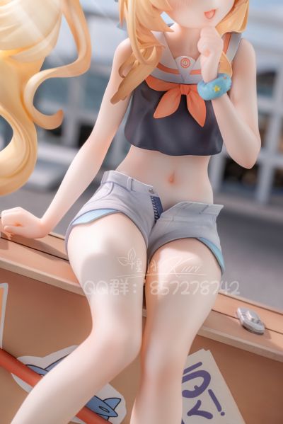 蔚蓝档案 笑脸教授 度假.ver