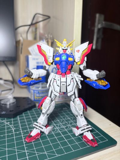 RG 1/144 闪光高达