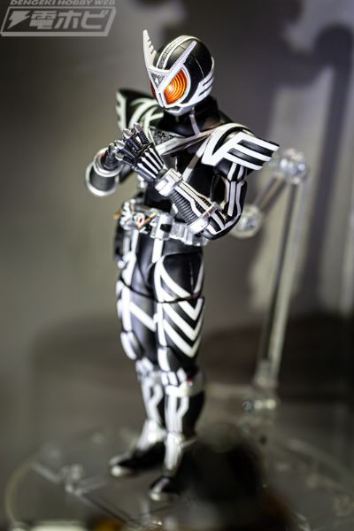 S.H.Figuarts（真骨雕制法） 假面骑士德尔塔