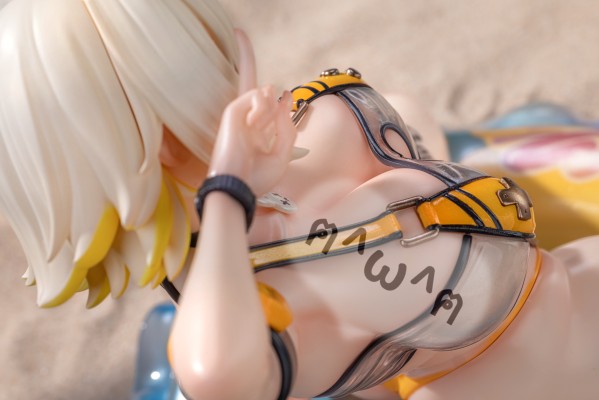 胜利女神：妮姬 依莱格 BOOOOM！