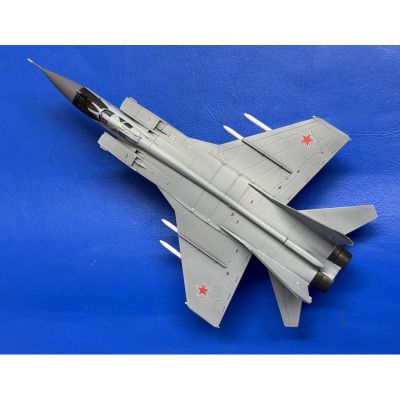 1/144 米格31 猎狐犬