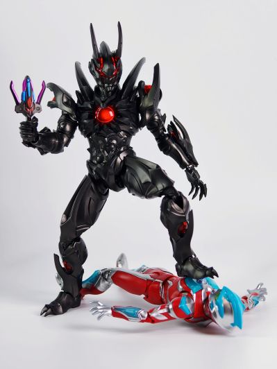 S.H.Figuarts 银河奥特曼（新生代之星）