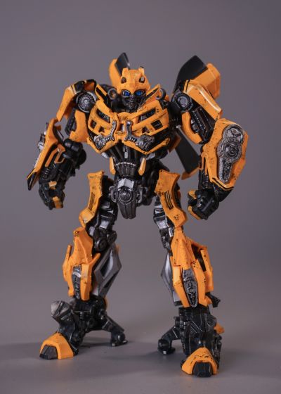 变形金刚-超越版 CC23-变形金刚电影3 大黄蜂