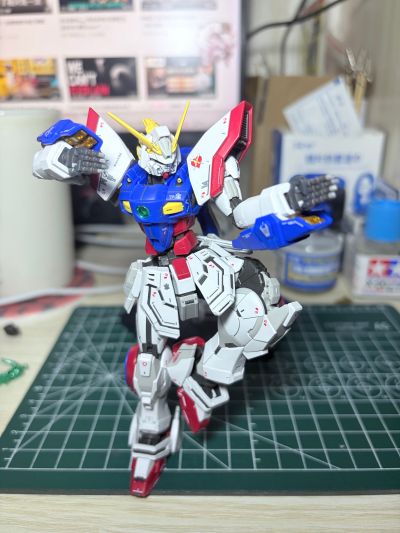RG 1/144 闪光高达
