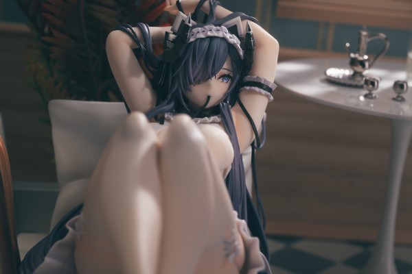 “这是昨晚的奖励哦，我的使魔～” [御用魔女奥古斯特]
