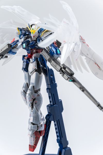 MG 1/100  高达基地专属商品  飞翼高达零式·无尽的华尔兹 Ka版 [透明配色]